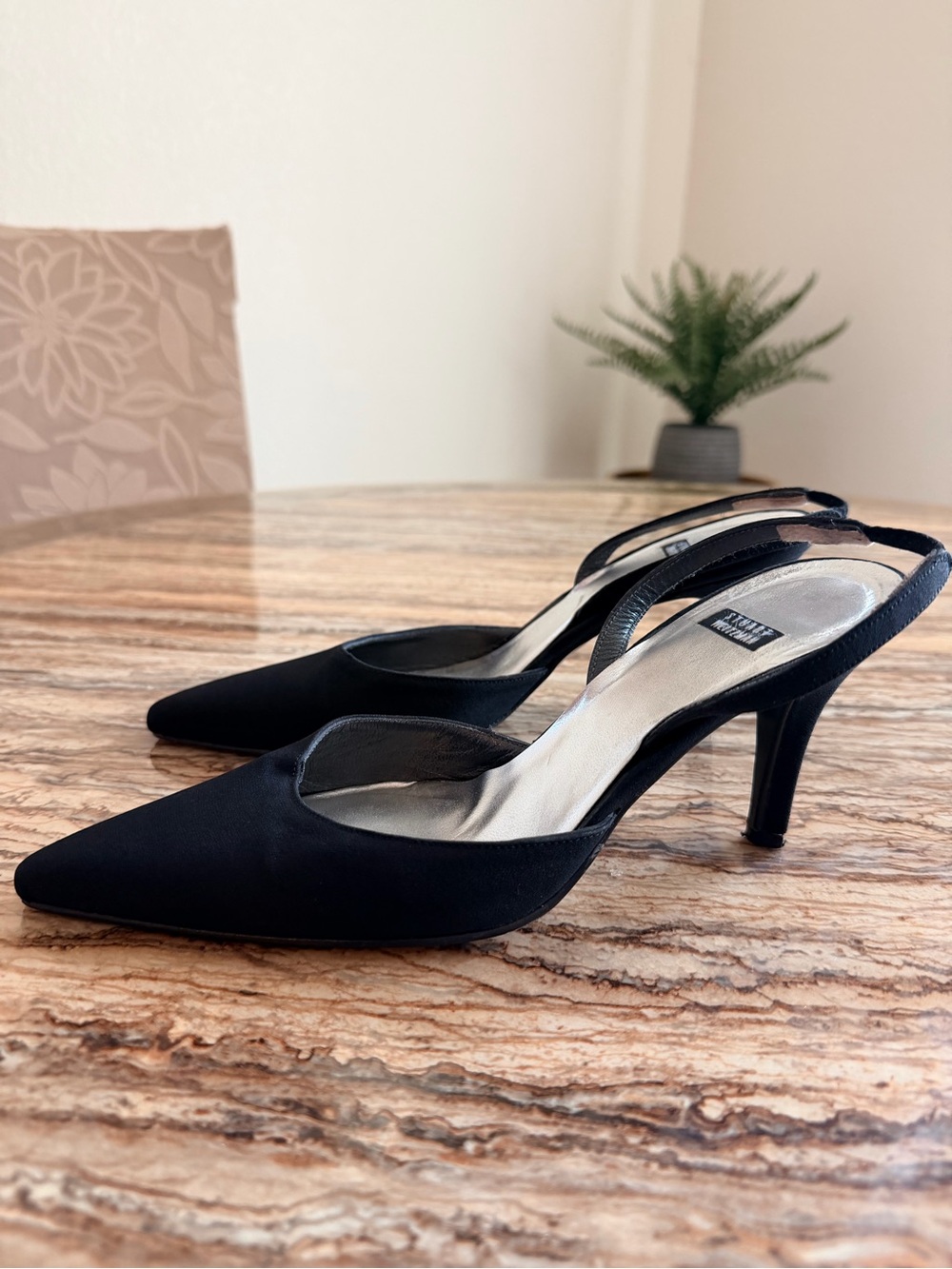 Stuart Weitzman Y2K Vintage Black Pointed Slingback Heels Size 7